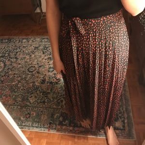 Topshop Skirts - Topshop side slit skirt Topshop Skirts - Topshop side slit skirt